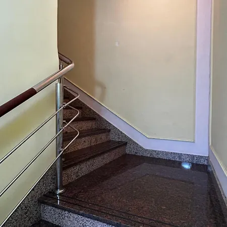 Deluxe Penthouse Private 1 - Center *