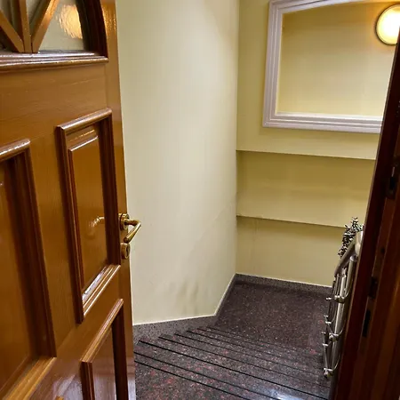 Deluxe Penthouse Private 1 - Center